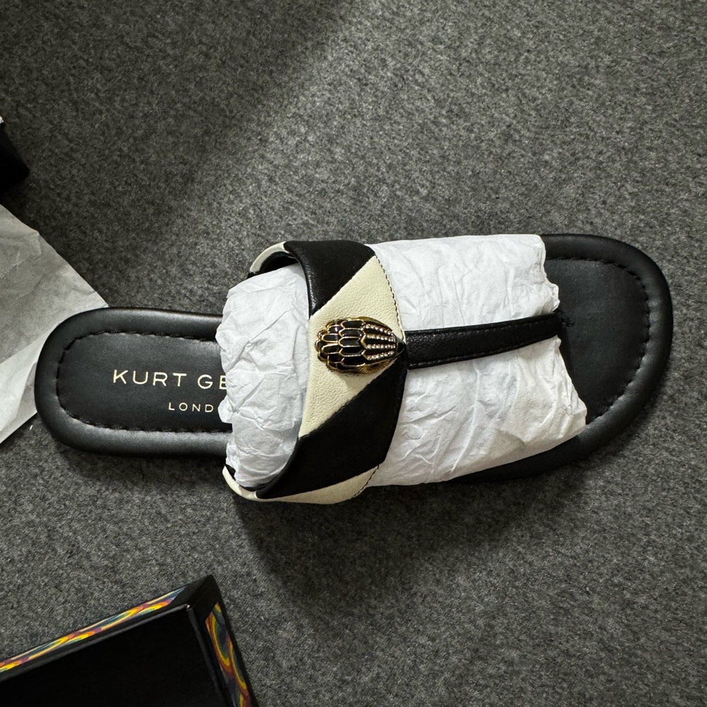 Kurt Geiger Black & White Sandals. Authentic 100%